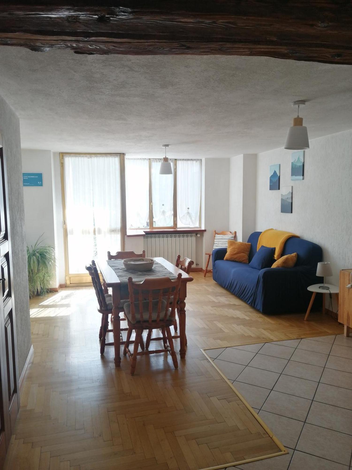 Casa Vacanze A La Salle Exterior photo