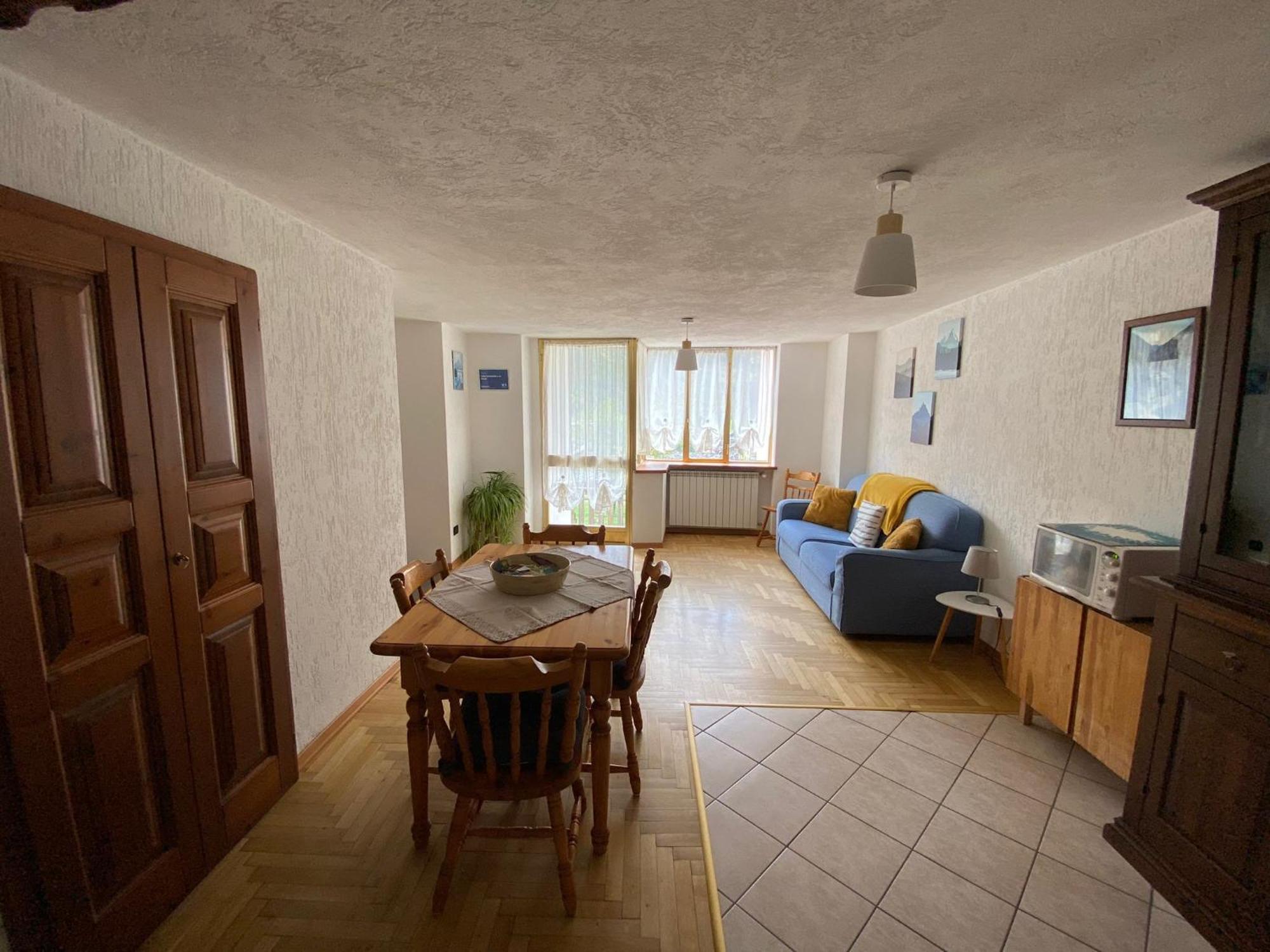 Casa Vacanze A La Salle Exterior photo